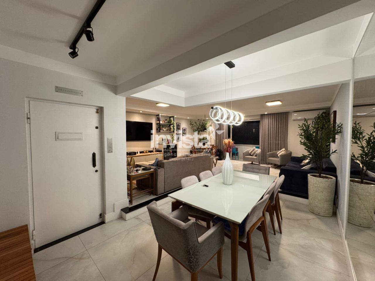 C&oacute;digo: 15546 R$ 1.800.000,00 Apartamento &agrave; venda em Santos-SP no bairro Gonzaga, com 3 dormit&oacute;rios e 155m&sup2; 155 m&sup2; 3 quartos 1 vaga - Santos
