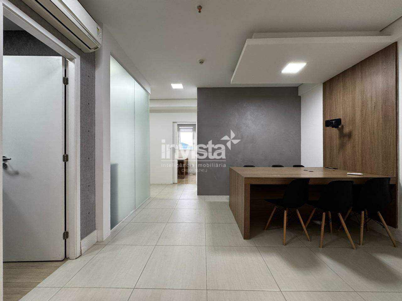 Apartamento Comercial mobiliado em Santos – Vila Mathias, 42 m², 1 vaga, 4 elevadores