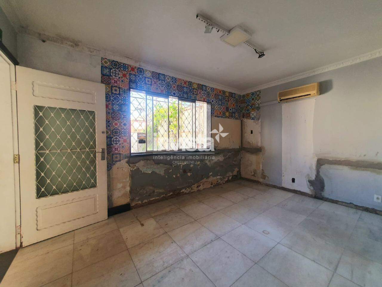 Casa &agrave; venda no bairro Embar&eacute; - Santos