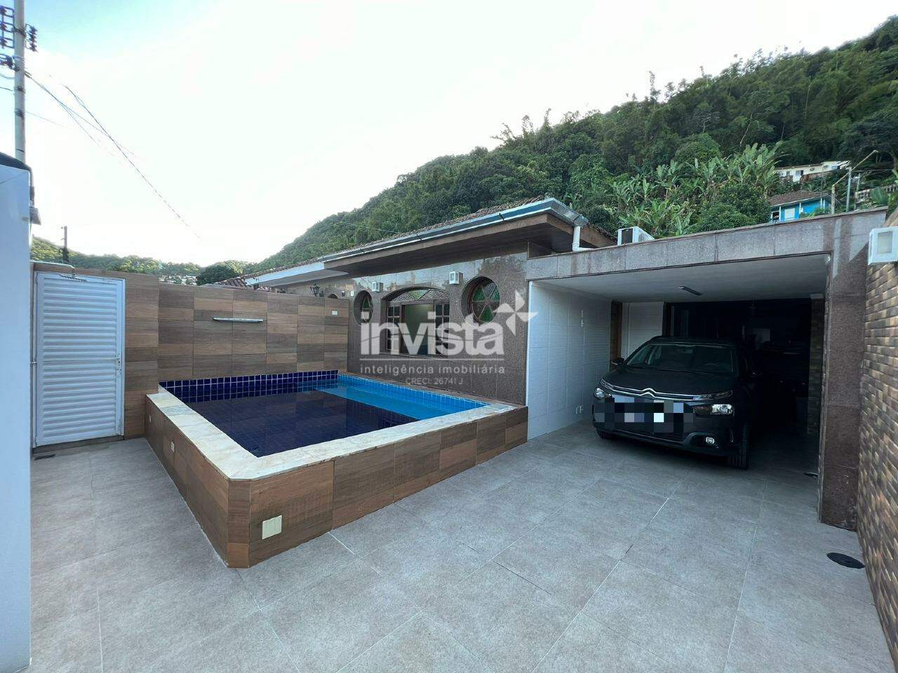 OPORTUNIDADE DE CASA TÉRREA EM SANTOS-SP