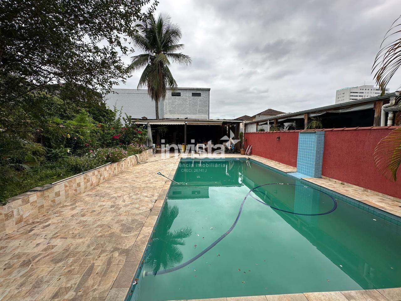 Casa à venda no bairro Encruzilhada