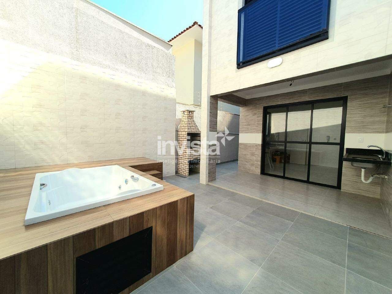 SOBRADO GEMINADO COM 3 DORMITÓRIOS, JACUZZI E CHURRASQUEIRA NO BOQUEIRÃO