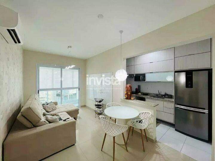 Apartamento 1 dormitório com varanda A 1 quadra da praia!!!