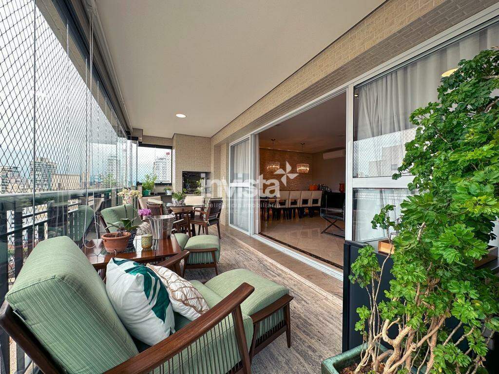 C&oacute;digo: 23037 R$ 3.990.000,00 Apartamento &agrave; venda em Santos-SP no bairro Boqueir&atilde;o, com 3 dormit&oacute;rios e 235m&sup2; 235 m&sup2; 3 quartos 3 vagas - Santos