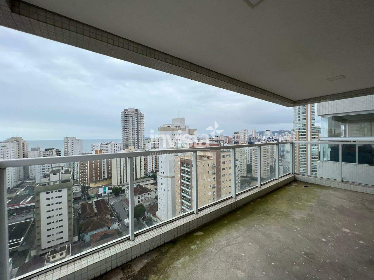 Prédio novo com 3 suiítes no Boqueirão.