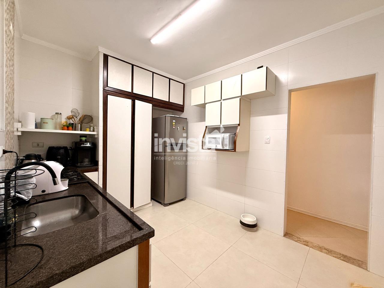 Apartamento de 2 dormit&oacute;rios amplo com 85 &uacute;til, com planejados e todo reformado. - Santos