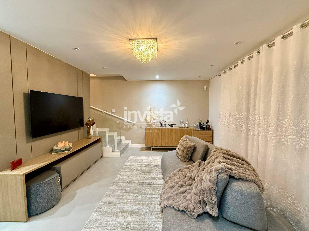 C&oacute;digo: 24625 R$ 1.100.000,00 Casa &agrave; venda em Santos-SP no bairro Embar&eacute;, com 3 dormit&oacute;rios e 136m&sup2; 136 m&sup2; 3 quartos 1 vaga - Santos