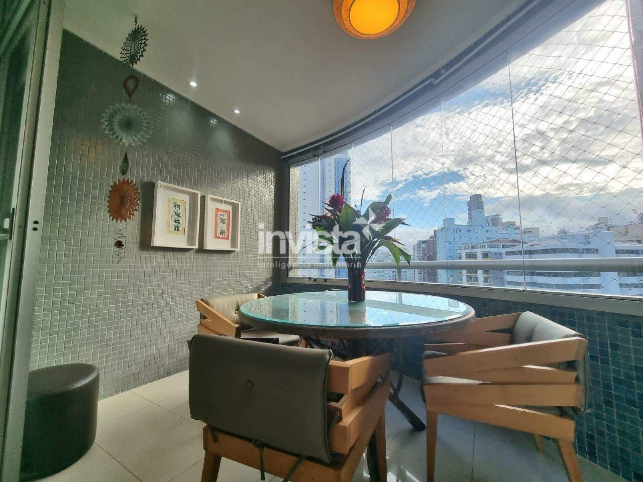 GONZAGA, ANDAR ALTO, ELEVADOR PRIVATIVO!