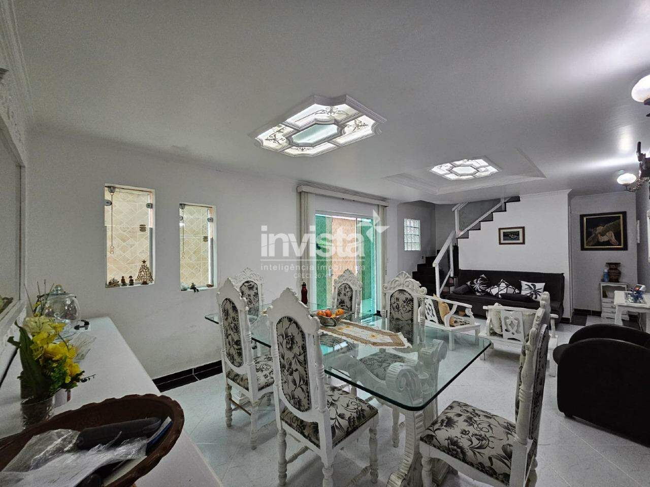 Casa à venda no bairro Encruzilhada