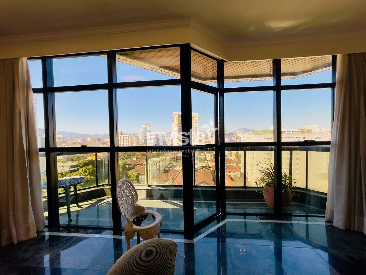 C&oacute;digo: 26539 R$ 1.200.000,00 Apartamento &agrave; venda em Santos-SP no bairro Gonzaga, com 3 dormit&oacute;rios e 171m&sup2; 171 m&sup2; 3 quartos 3 vagas - Santos