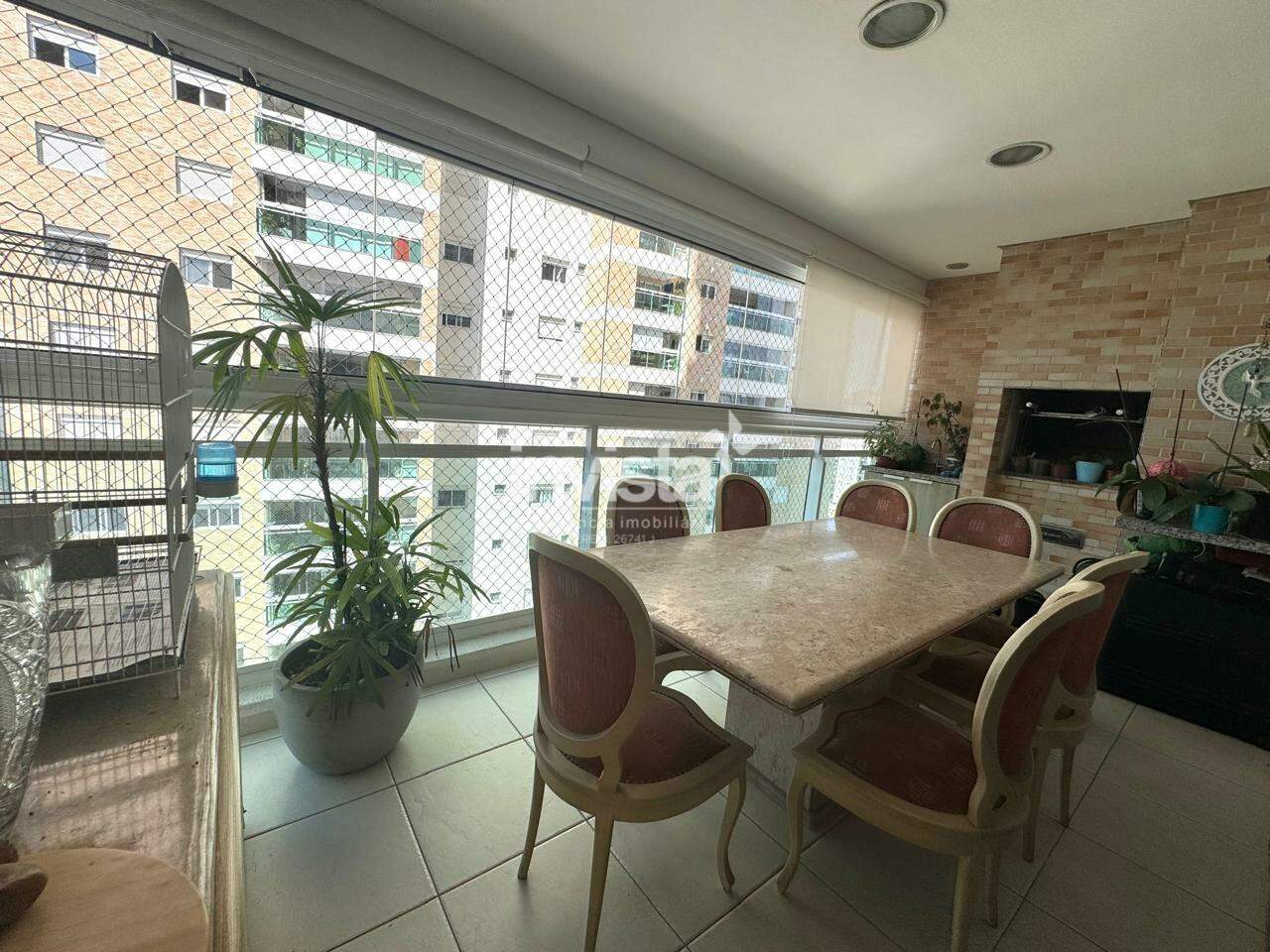 Apartamento à venda no bairro Ponta da Praia