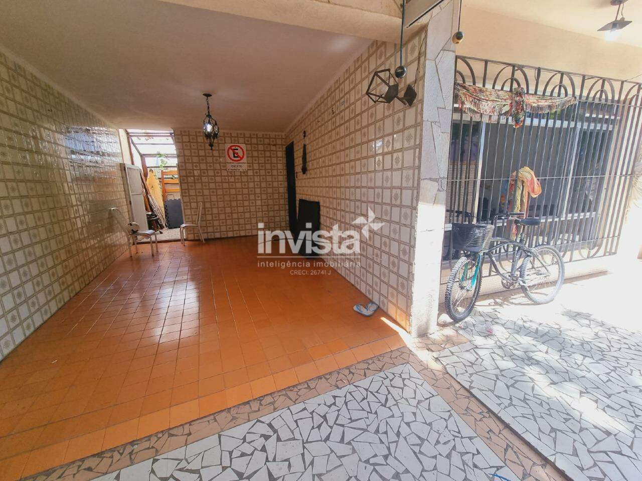 EXCELENTE SOBRADO GEMINADO, SUPER BEM LOCALIZADO!