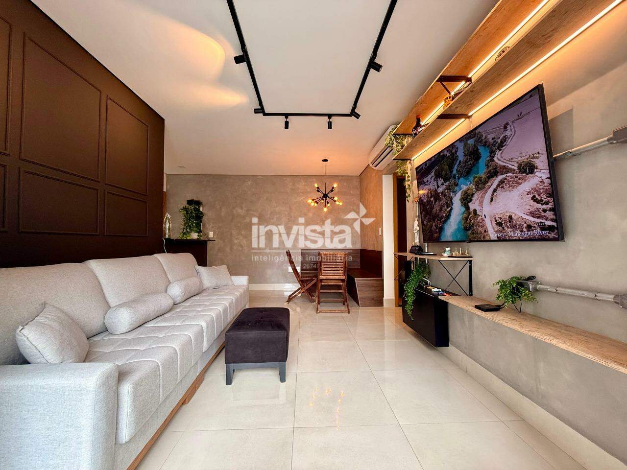 Apartamento à venda no bairro Embaré