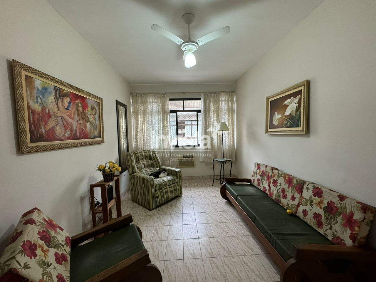 Apartamento à venda no bairro Embaré