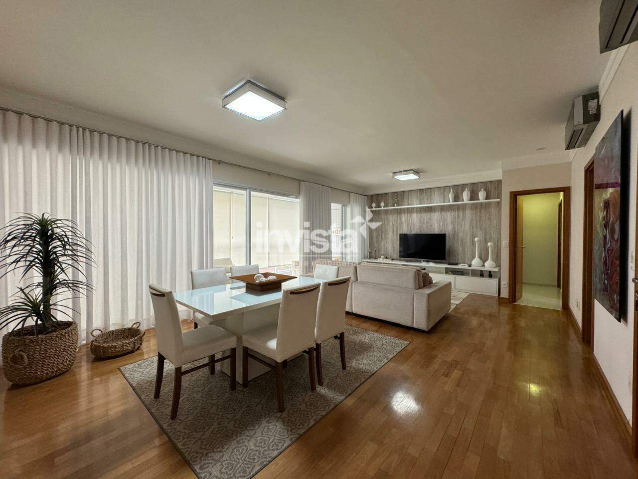 Apartamento à venda no bairro Embaré