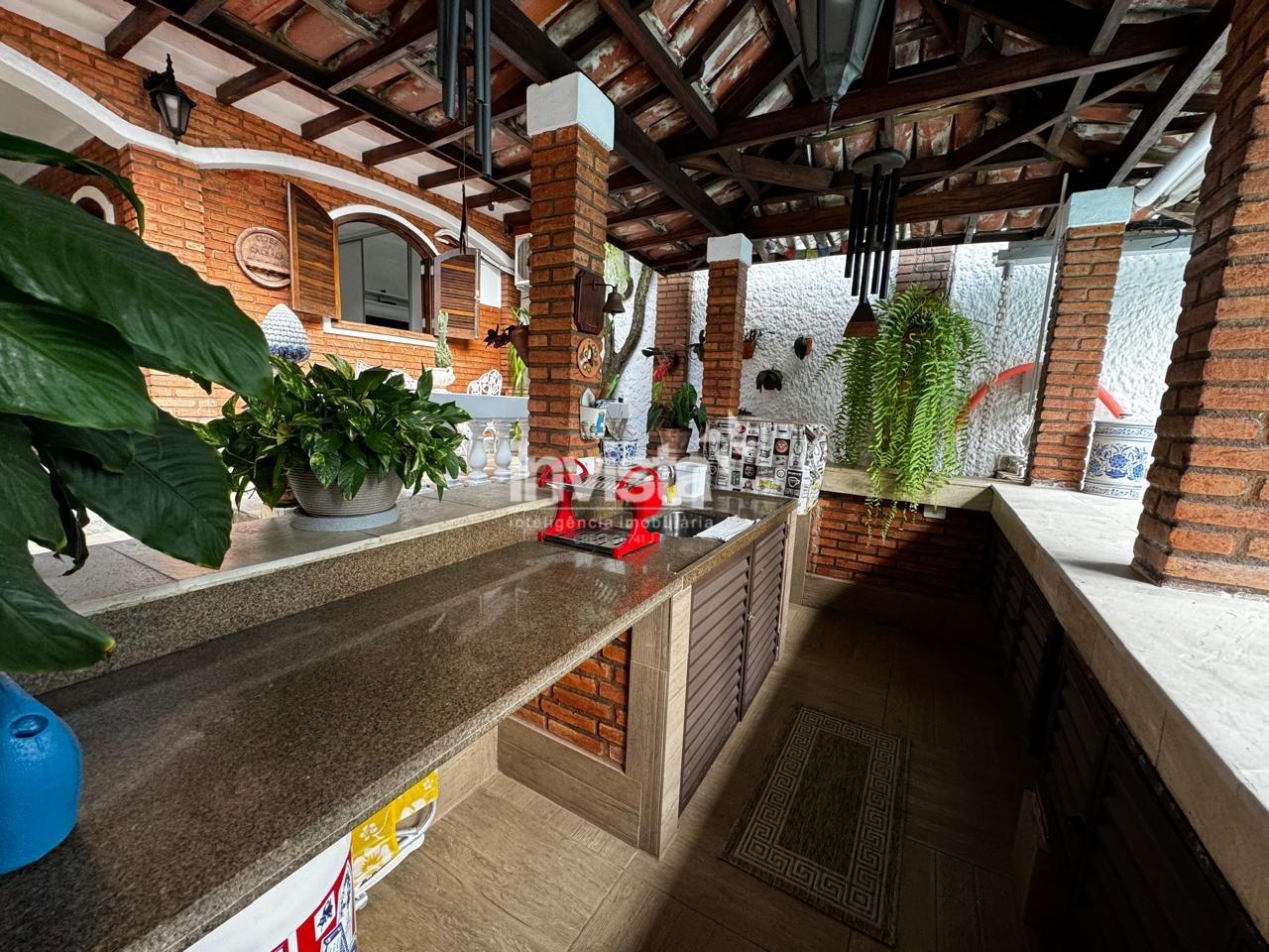 Casa &agrave; venda no bairro Ponta da Praia - Santos