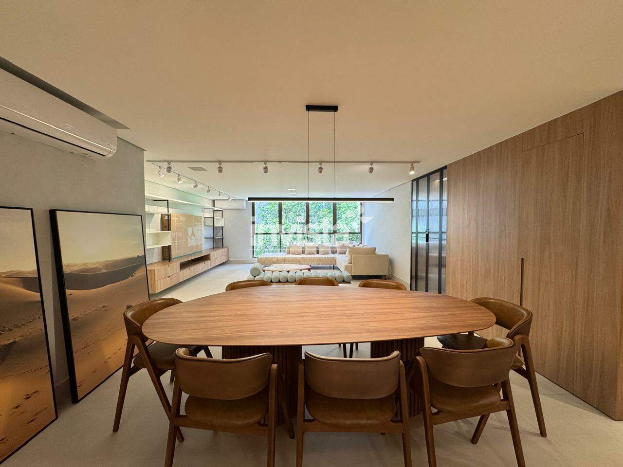 Apartamento à Venda na Melhor Localização da Vila Rica – 182m²