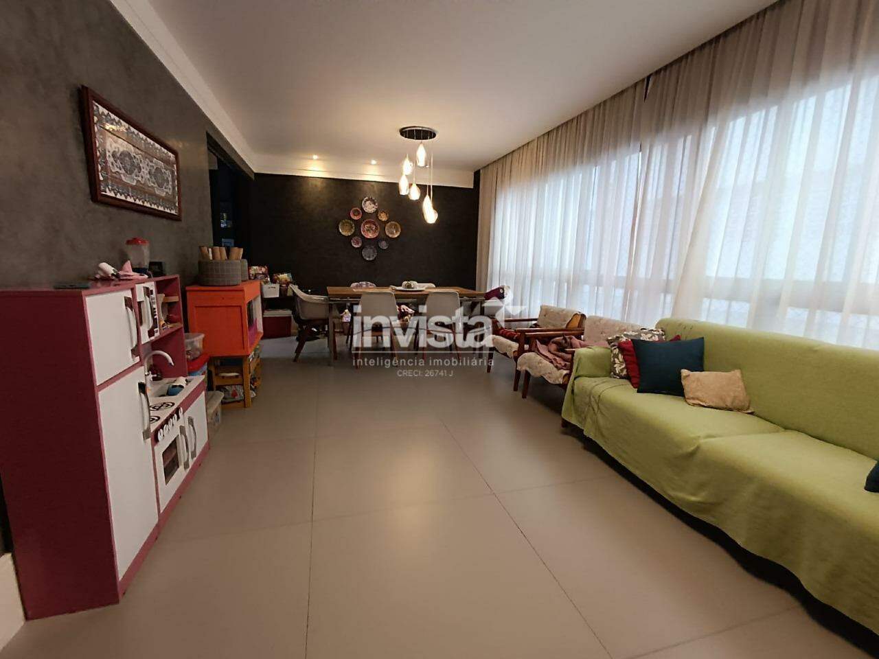 Casa Triplex à venda no bairro Ponta da Praia