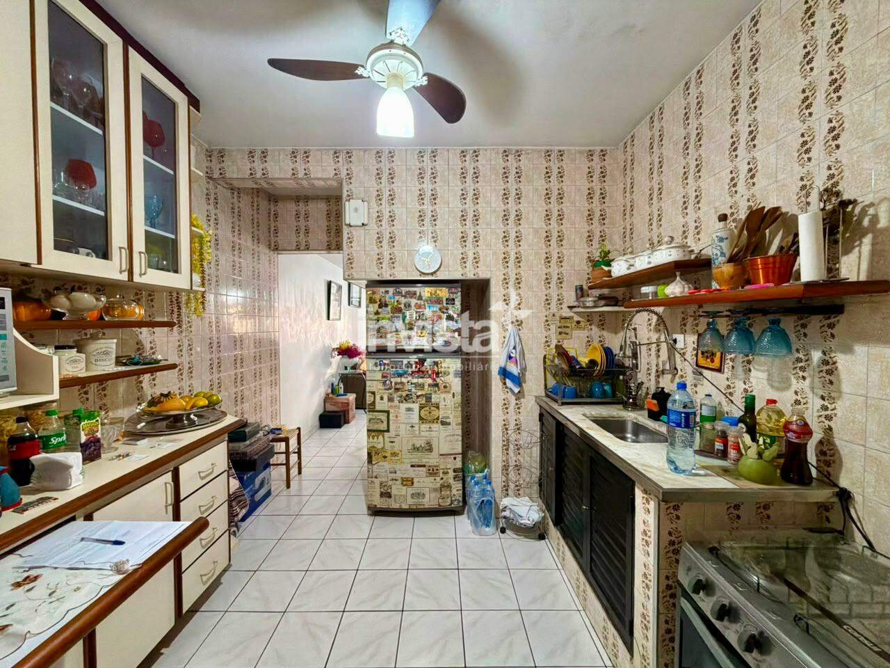 Casa &agrave; venda no bairro Ponta da Praia - Santos