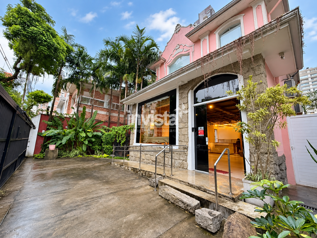 C&oacute;digo: 29389 R$ 4.500.000,00 Casa &agrave; venda em Santos-SP no bairro Pomp&eacute;ia, com 2 dormit&oacute;rios e 394m&sup2; 394 m&sup2; 2 quartos 5 vagas - Santos