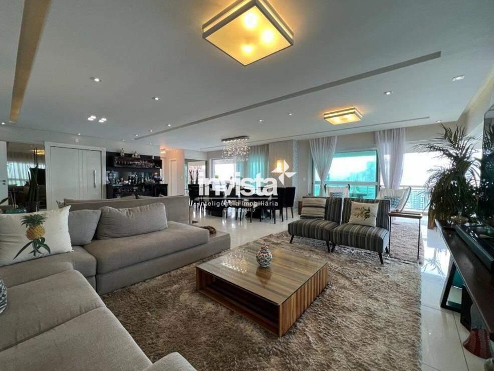 Apartamento Alto Padrão PORTEIRA FECHADA de 4 suítes, 4 vagas frente a praia no Gonzaga em Santos