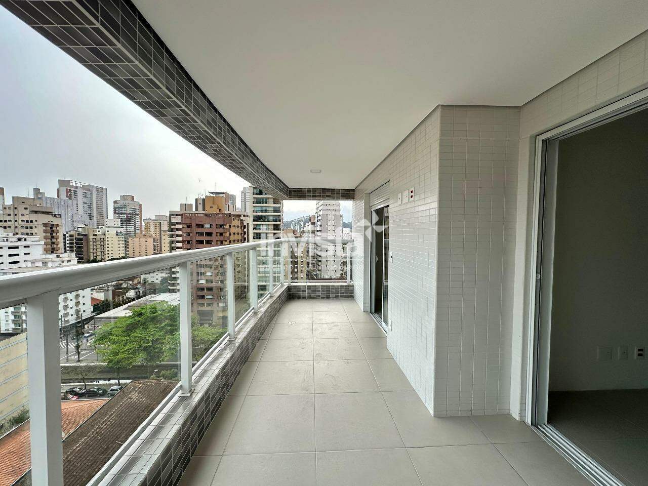 C&oacute;digo: 30224 R$ 1.060.000,00 Apartamento &agrave; venda em Santos-SP no bairro Boqueir&atilde;o, com 2 dormit&oacute;rios e 72m&sup2; 72 m&sup2; 2 quartos 1 vaga - Santos