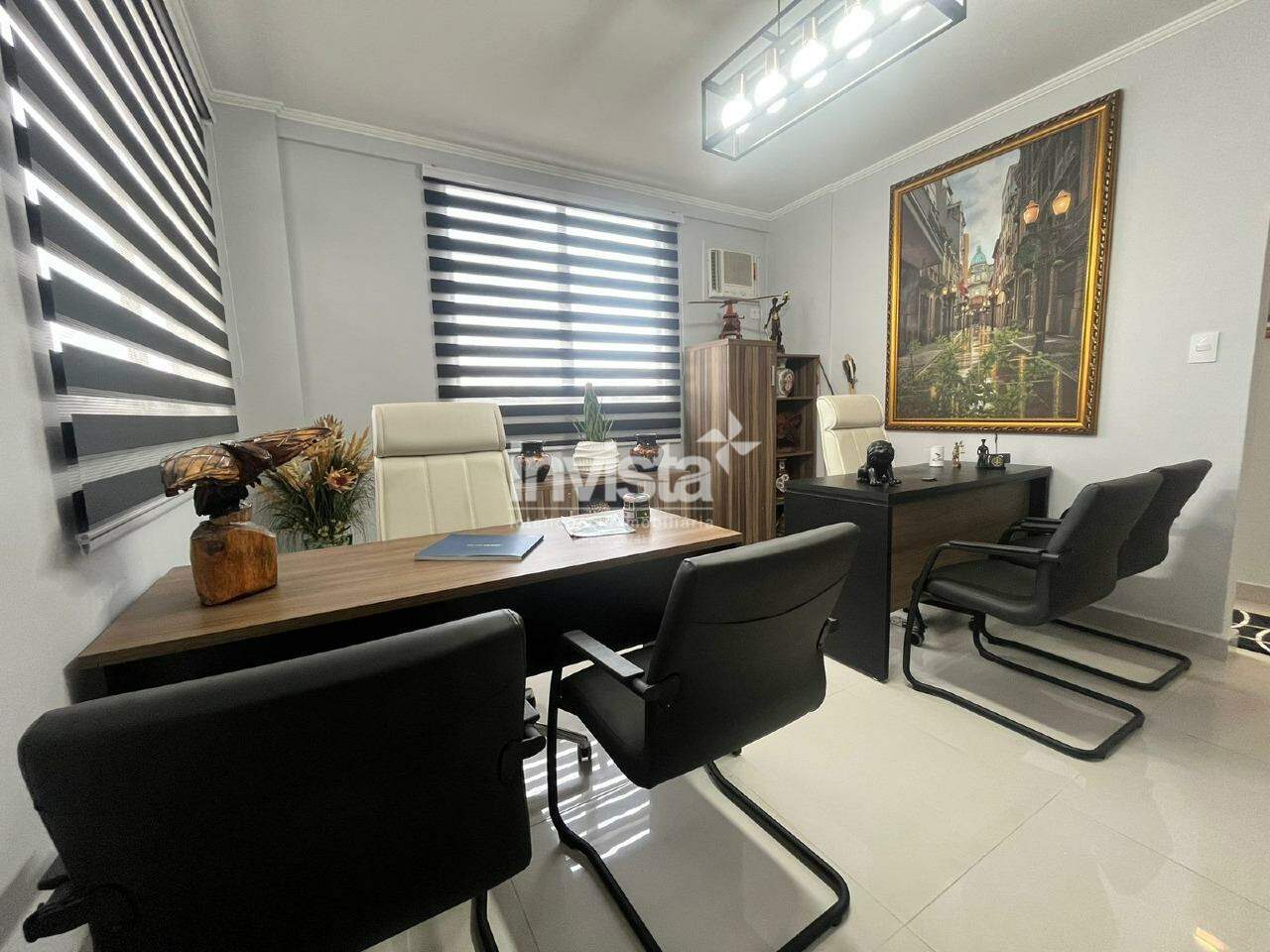 Sala mobiliada para locação na Ponta da Praia