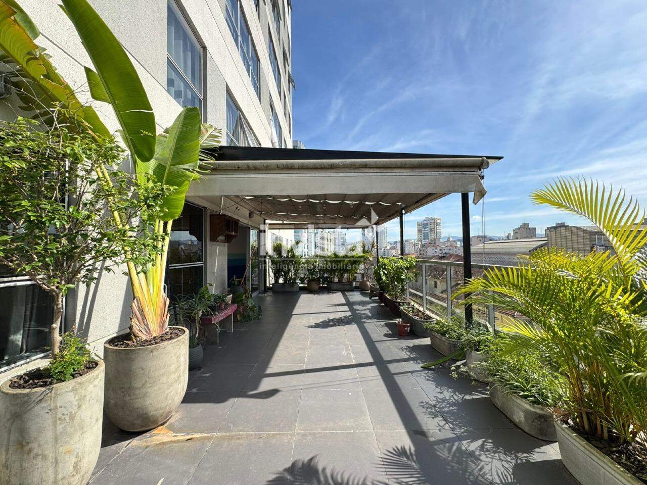 C&oacute;digo: 31197 R$ 1.296.000,00 Apartamento &agrave; venda em Santos-SP no bairro Embar&eacute;, com 2 dormit&oacute;rios e 126m&sup2; 126 m&sup2; 2 quartos 2 vagas - Santos