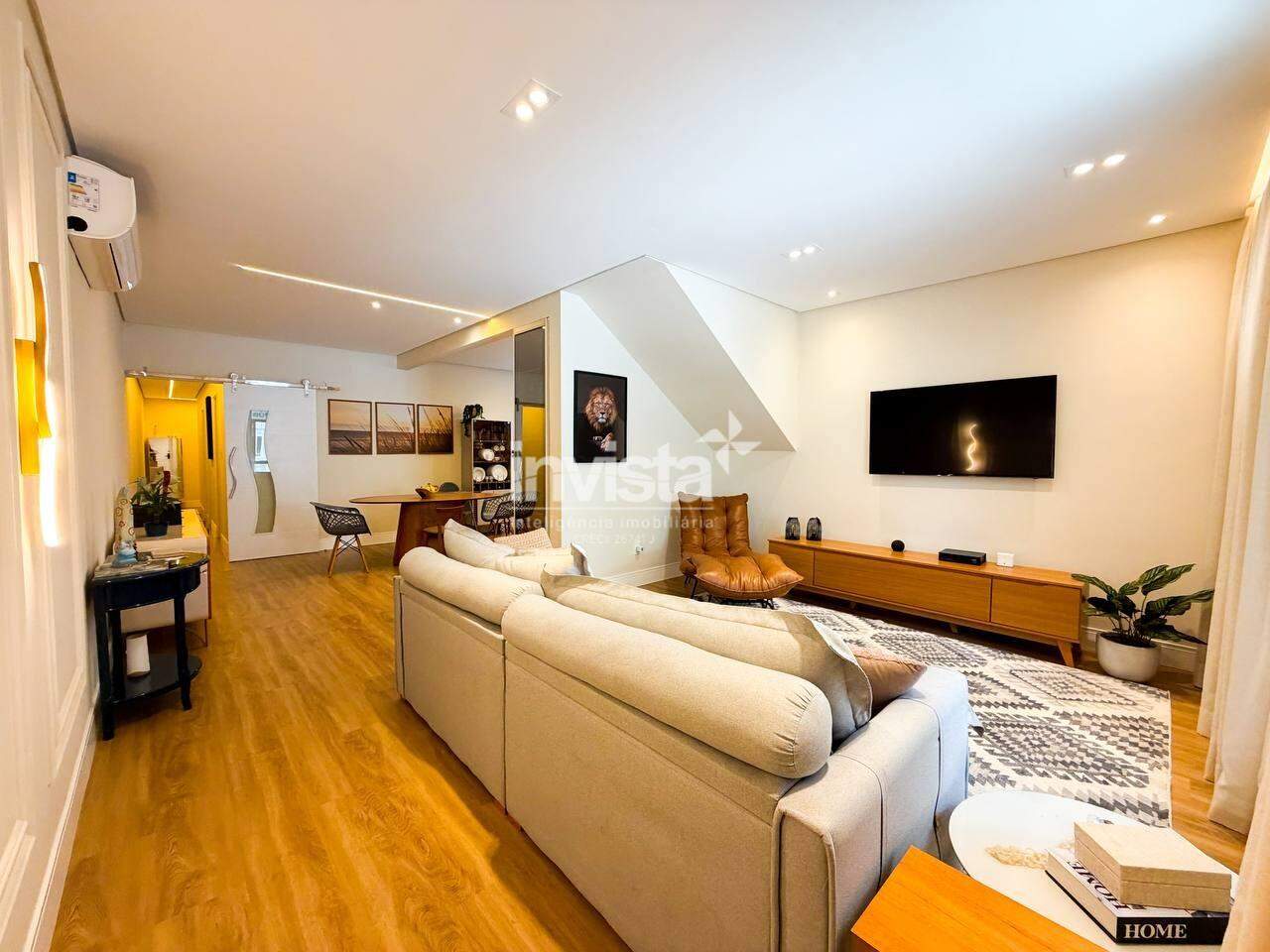 C&oacute;digo: 31226 R$ 1.300.000,00 Casa &agrave; venda no bairro Embar&eacute; 160 m&sup2; 4 quartos 1 vaga - Santos