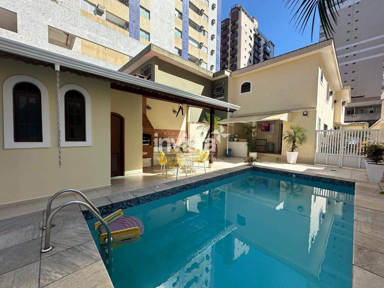 Casa à venda no bairro Boqueirão