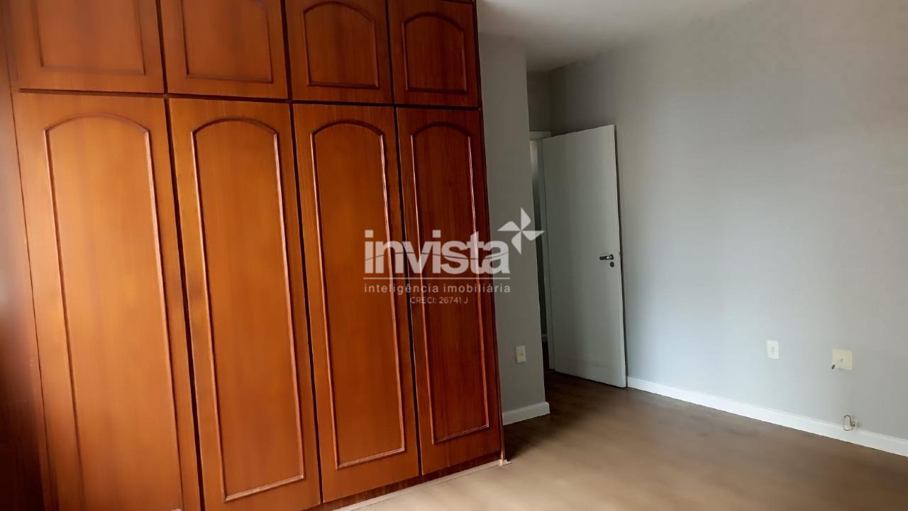 3 dorm. no Gonzaga, a 500 m da Praia com Vaga. - Santos