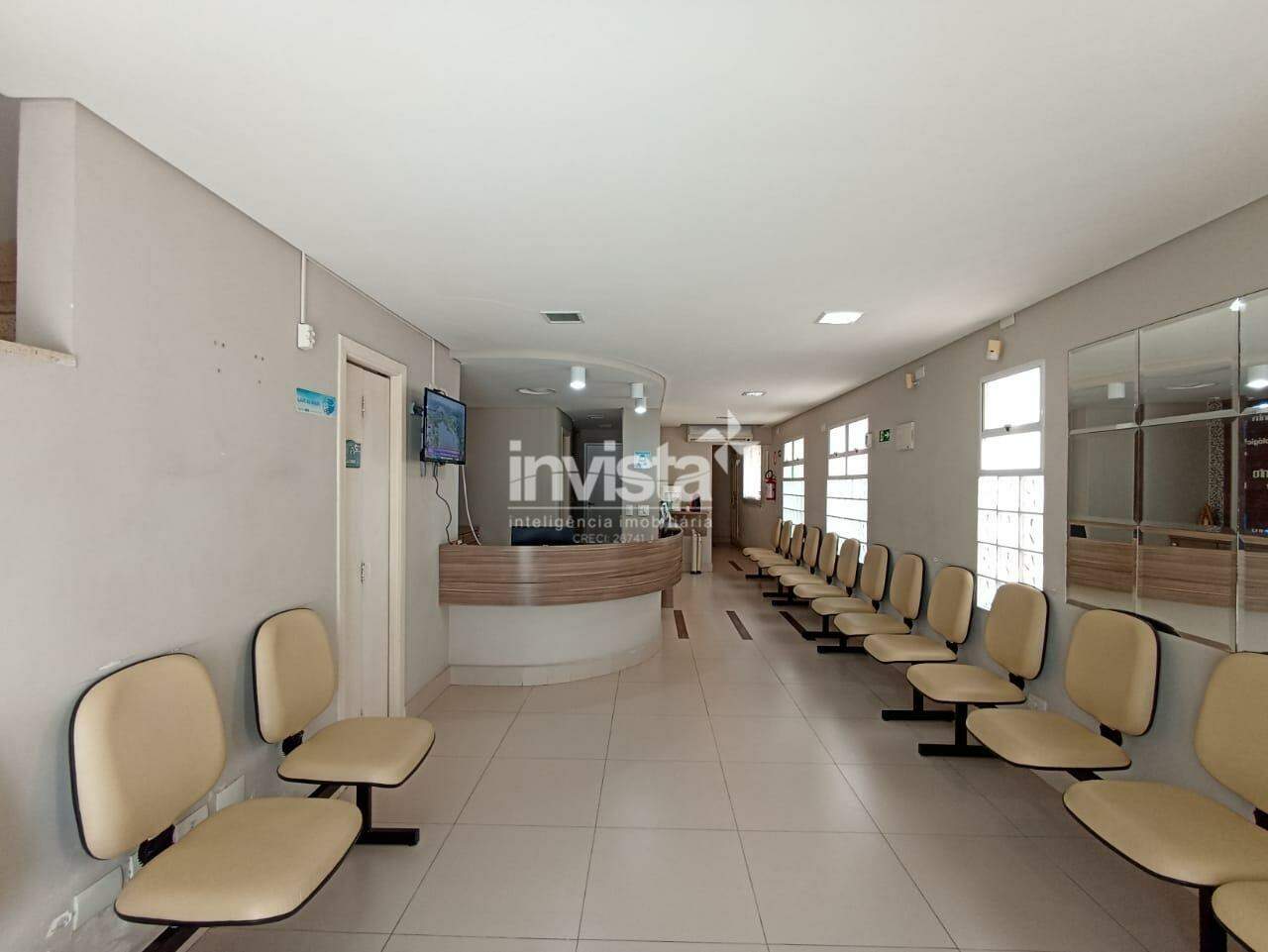 Casa Comercial TOTALMENTE ISOLADA no canal 2 bairro do Campo Grande em Santos