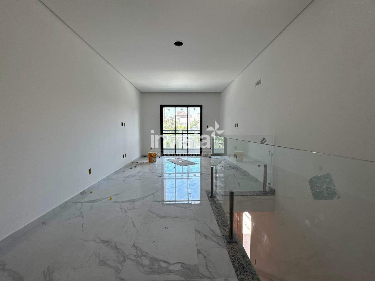 Casa à venda no bairro Ponta da Praia