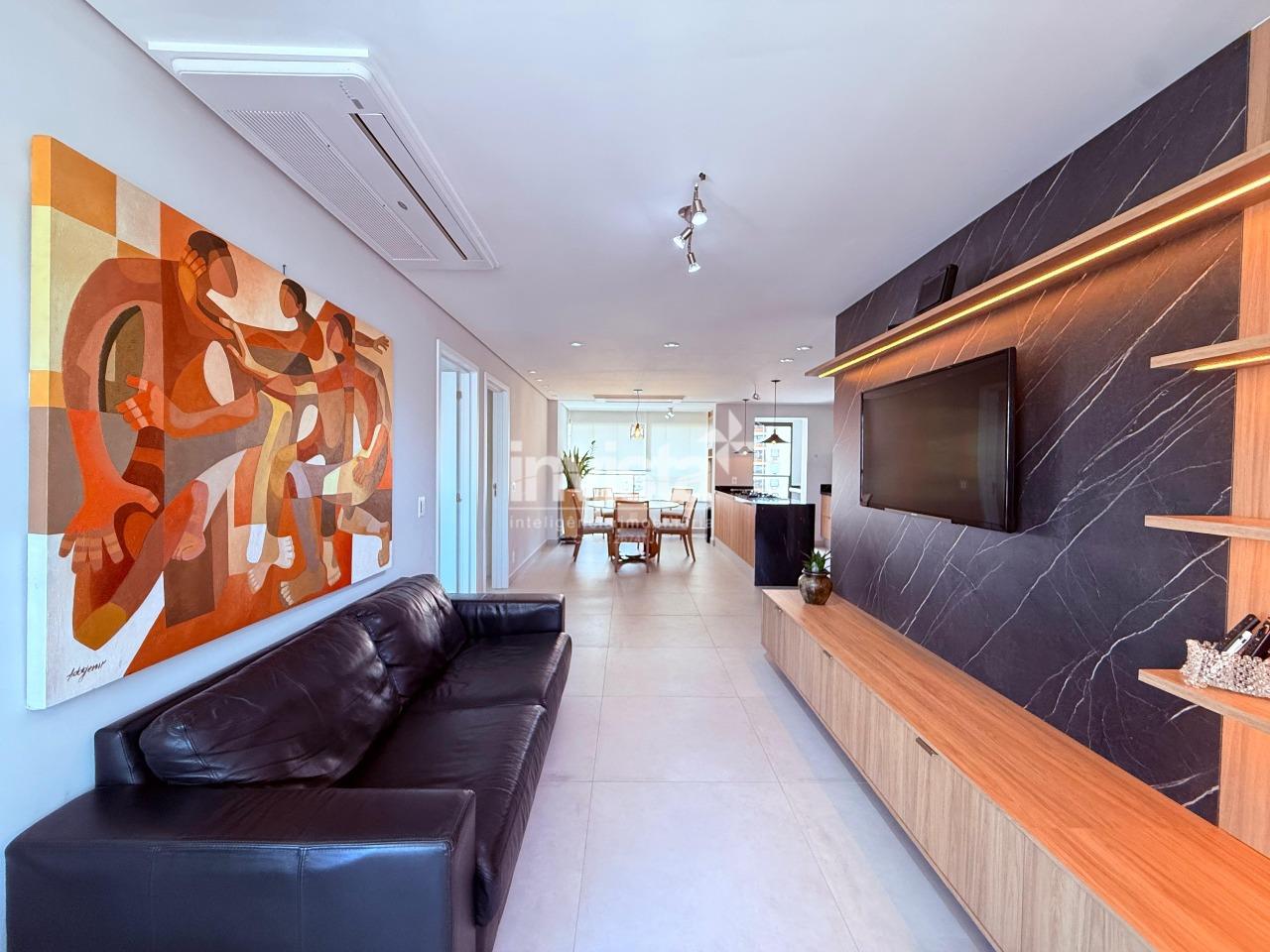 Apartamento à venda no bairro Ponta da Praia