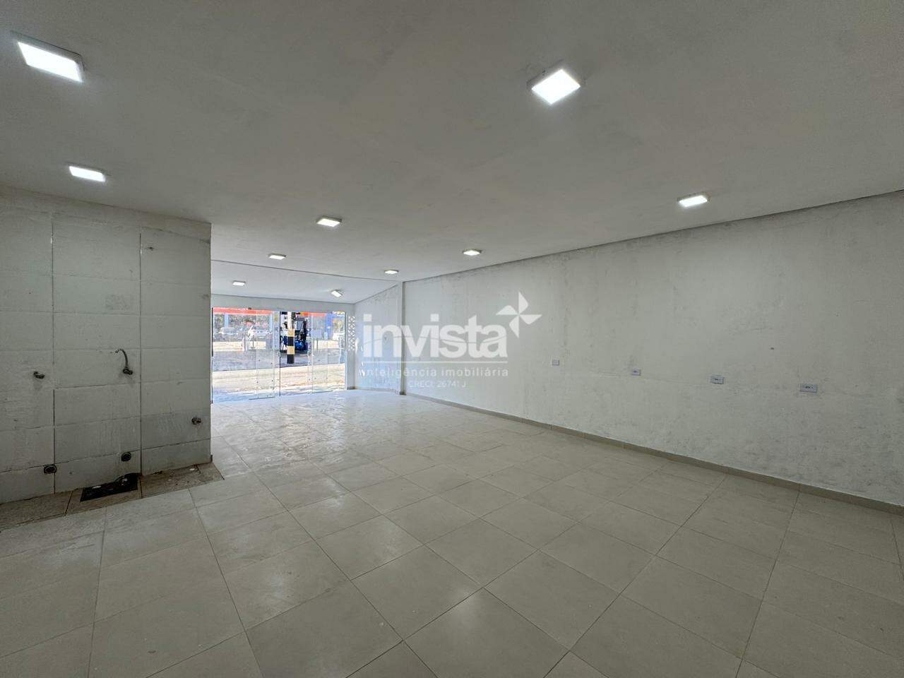 Ponto comercial com 90m&sup2; no bairro do Campo Grande em Santos - Santos