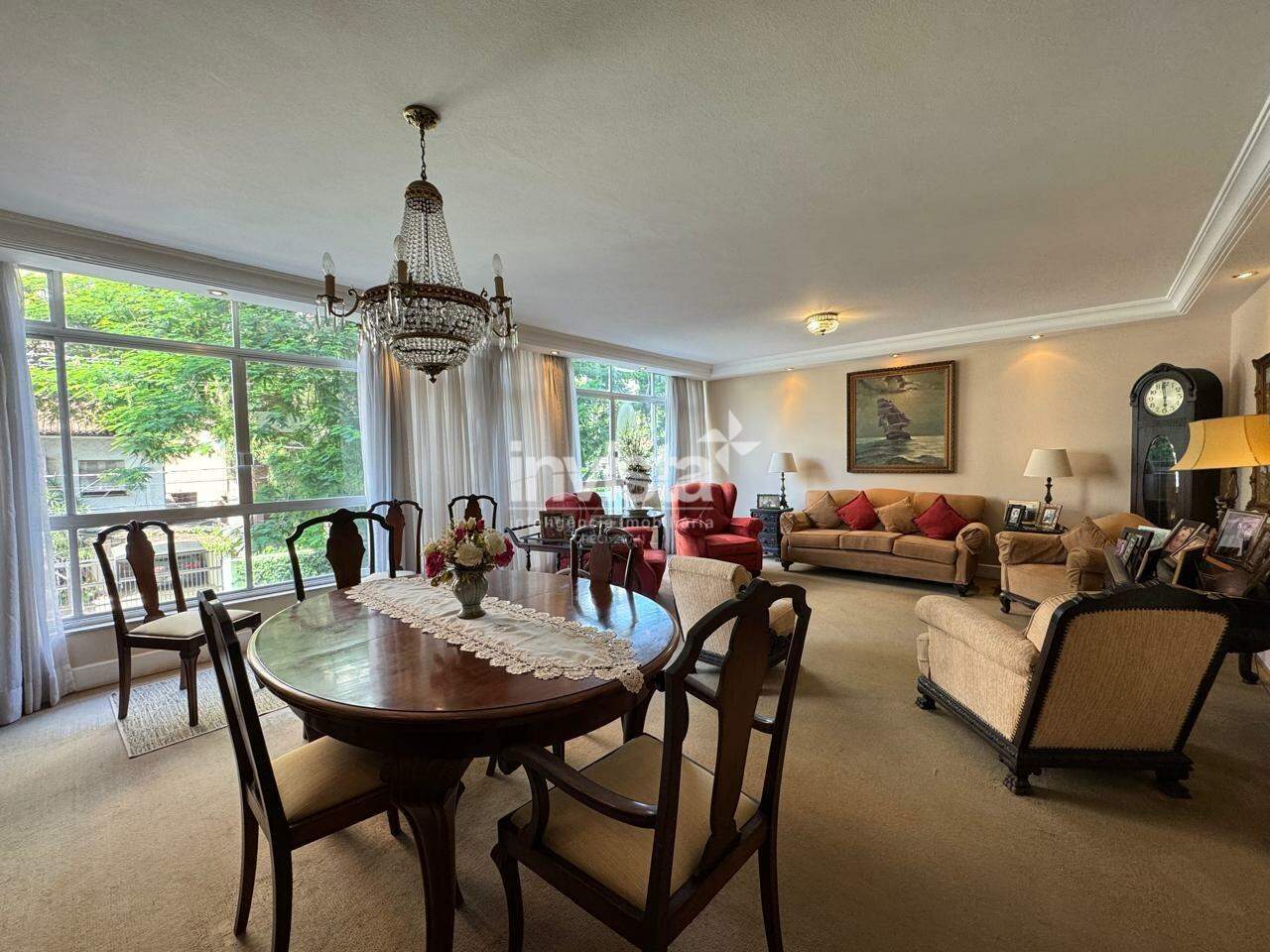 Apartamento à venda no bairro Embaré