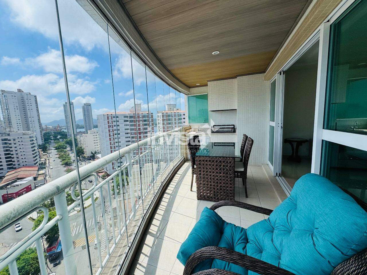 Apartamento à venda no bairro Ponta da Praia