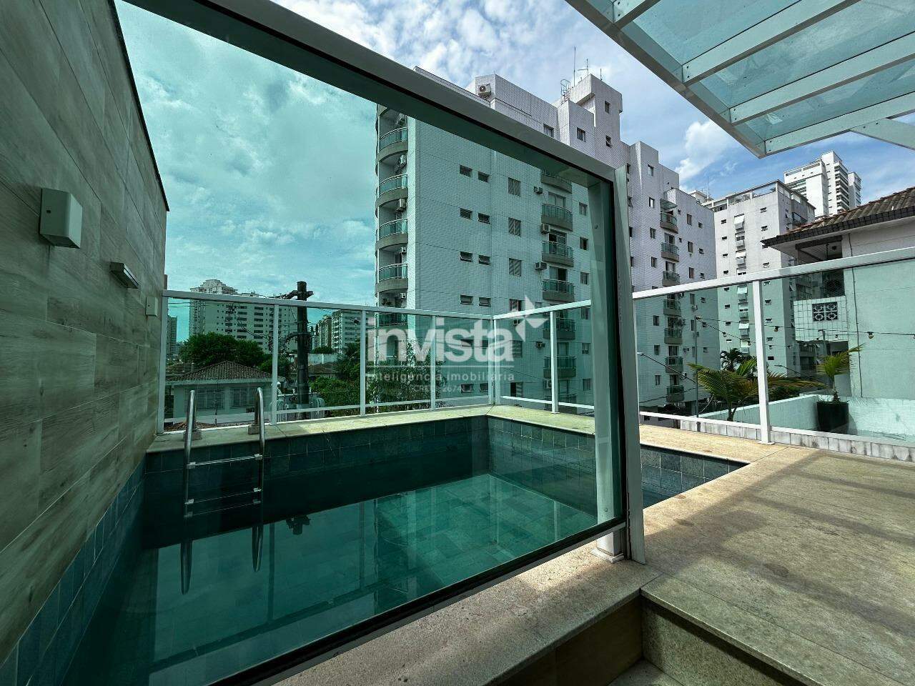 Sobrado com Piscina na Ponta da Praia – Santos