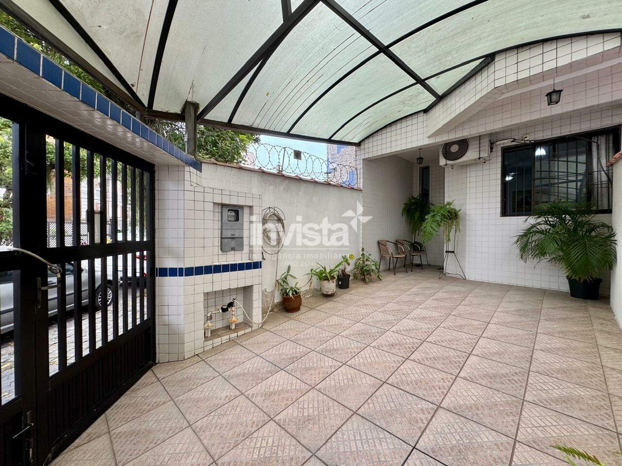 Casa à venda no bairro Embaré