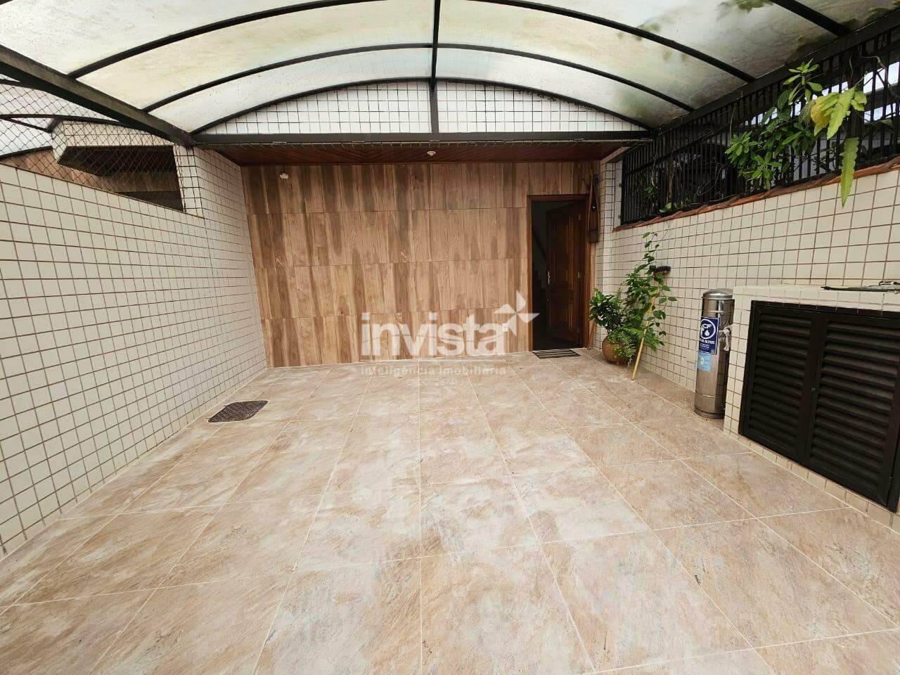 CASA DUPLEX COM PISCINA E CHURRASQUEIRA – BAIRRO APARECIDA – SANTOS