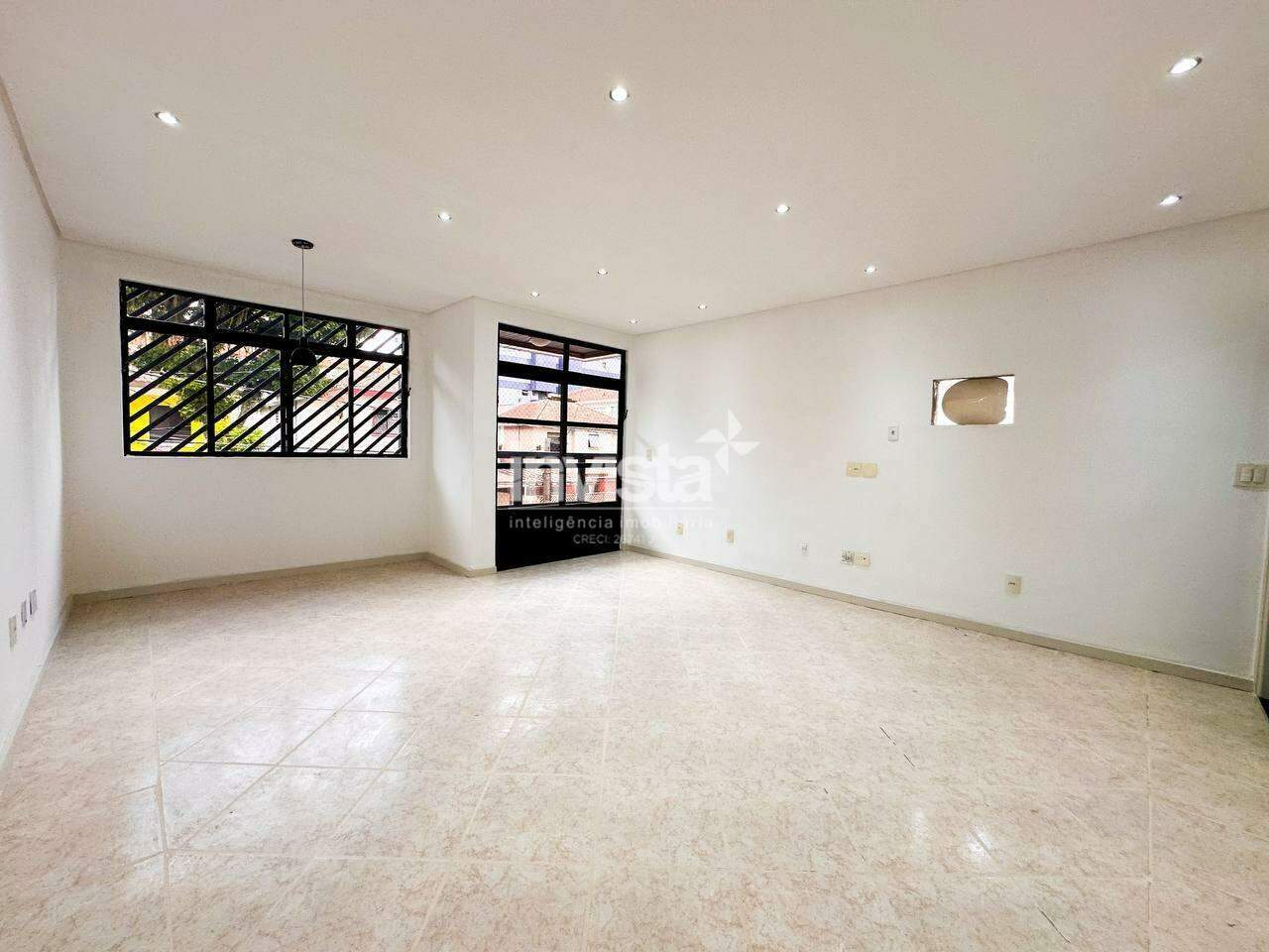 Casa à venda no bairro Embaré