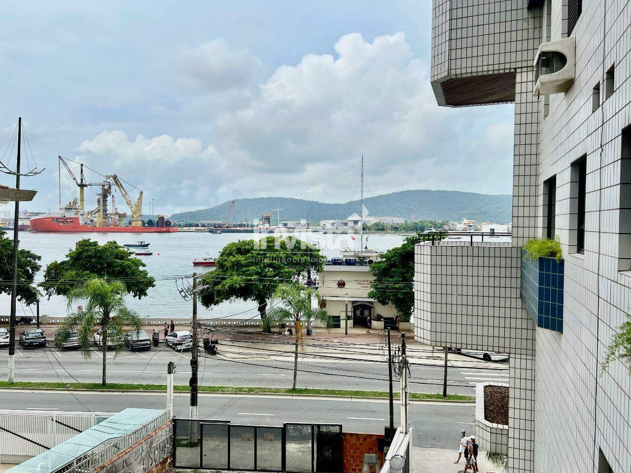 Apartamento à venda no bairro Ponta da Praia