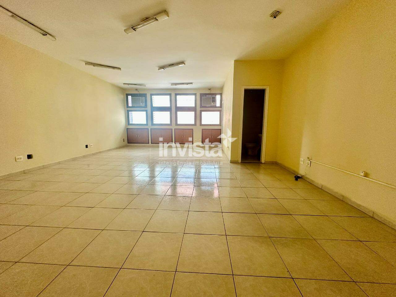 Sala comercial no bairro do Gonzaga em Santos