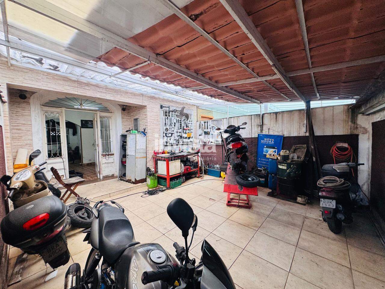 Casa à venda no bairro Aparecida