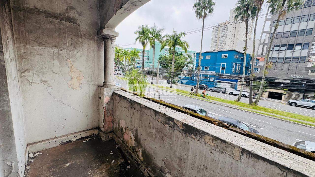 Sobrado para alugar em Santos-SP no bairro Gonzaga, com 0 dormit&oacute;rio e 667m&sup2; - Santos