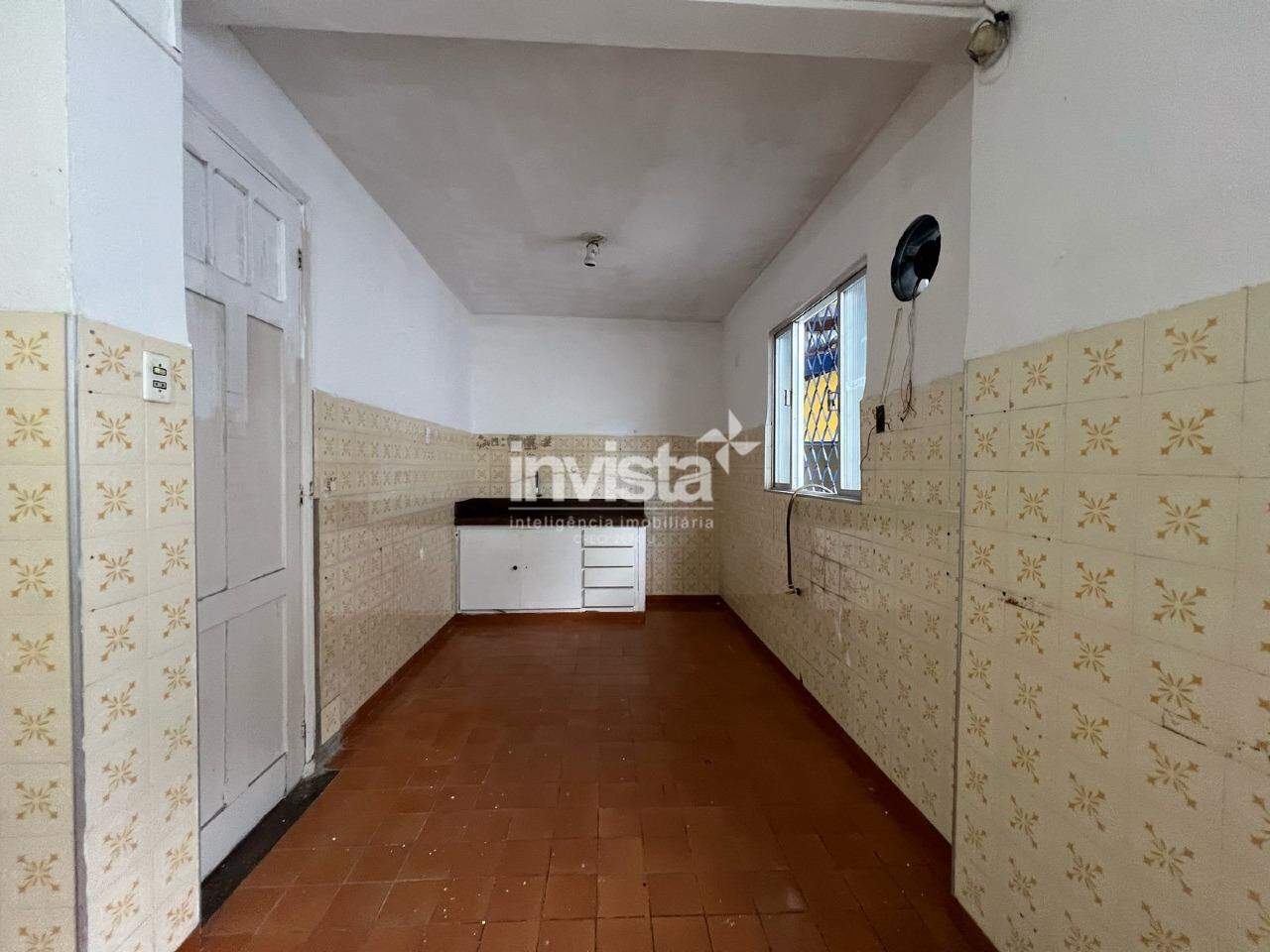 Sobrado Comercial ou Residencial com 396 m&sup2; para Alugar na Vila Belmiro em Santos - Santos