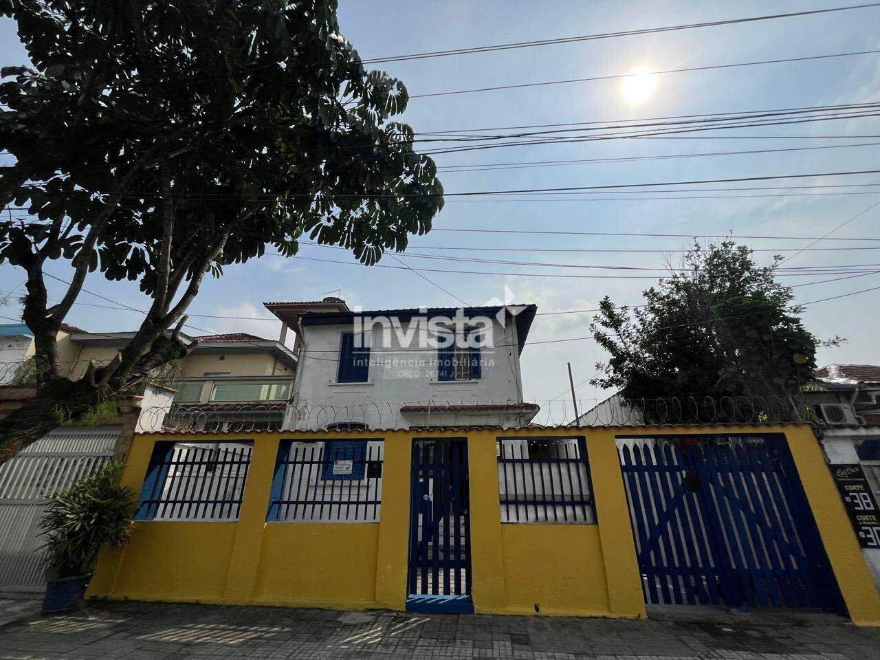 C&oacute;digo: 33696 R$ 7.800,00 Ponto Comercial para alugar em Santos-SP no bairro Vila Belmiro, com 6 dormit&oacute;rios e 301m&sup2; 301 m&sup2; 6 quartos 8 vagas - Santos