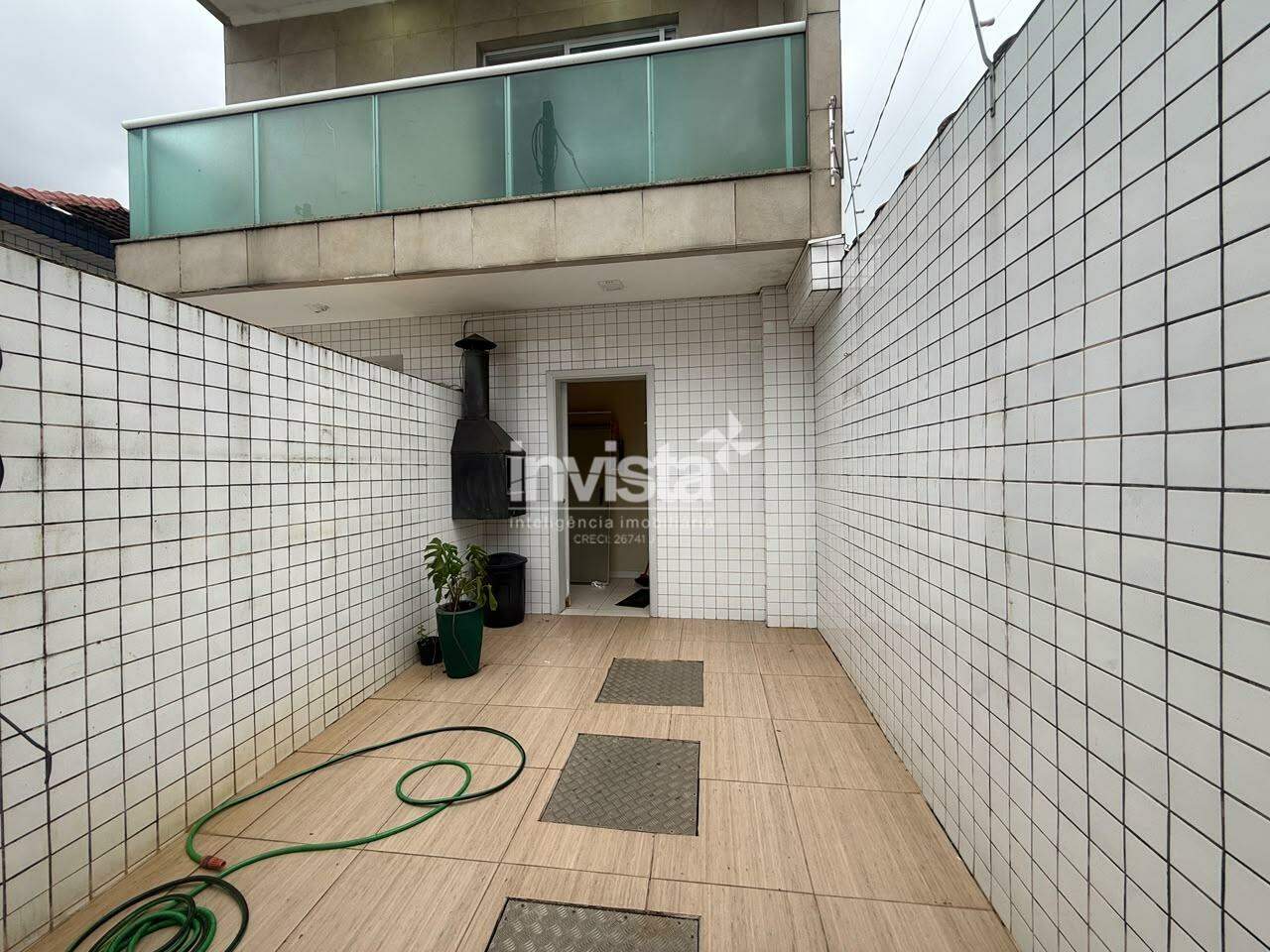 C&oacute;digo: 33749 R$ 4.500,00 Casa Villagio para alugar em Santos-SP no bairro Vila Belmiro, com 2 dormit&oacute;rios e 110m&sup2; 110 m&sup2; 2 quartos 2 vagas - Santos