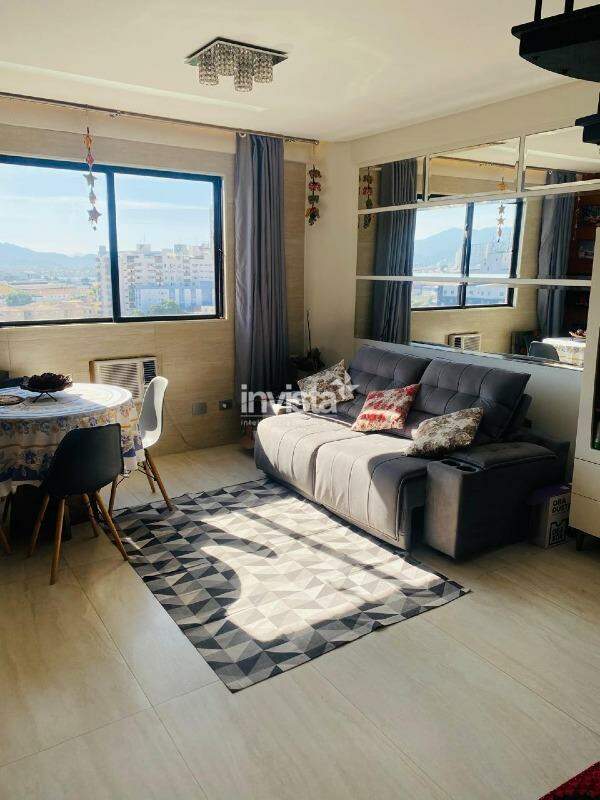 Cobertura para locação no Embaré