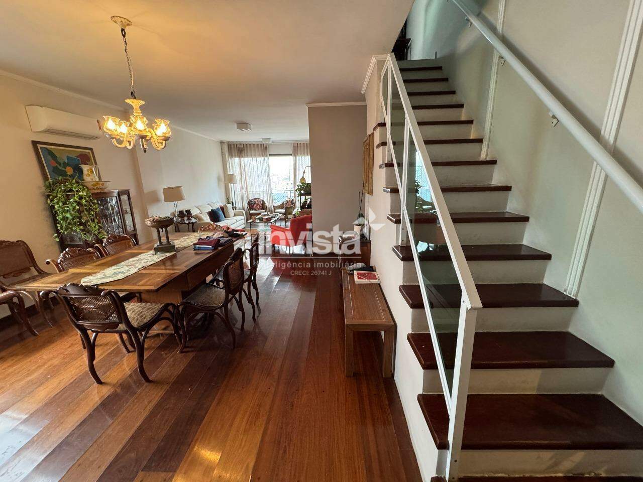 Cobertura à venda no bairro Embaré